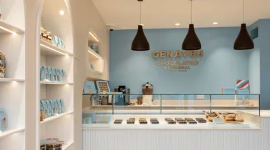 Photo de l'intérieur de la boutique de chocolats de Maison Genaveh à Luxembourg-Ville
